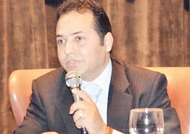 إيهاب سعيد رئيس شعبة مراكز الاتصالات